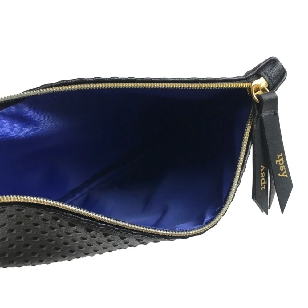 IPSY Zippered Textured Black Rubber Lined Case